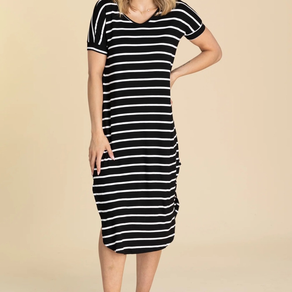 Striped Midi Dress M Black White Pockets Boutique Summer Ready Comfy Casual